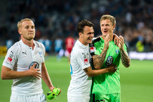 Malmö FFs Franz Brorsson , Andreas Vindheim och målvakt