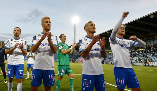 Norrköpings spelare jublar