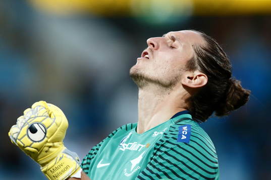 Norrköpings målvakt David Mitov Nilsson jublar