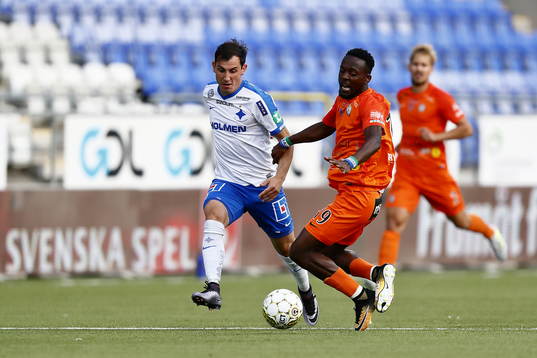 Norrköpings Nikola Tkalcic och AFC Eskilstunas Mohamed