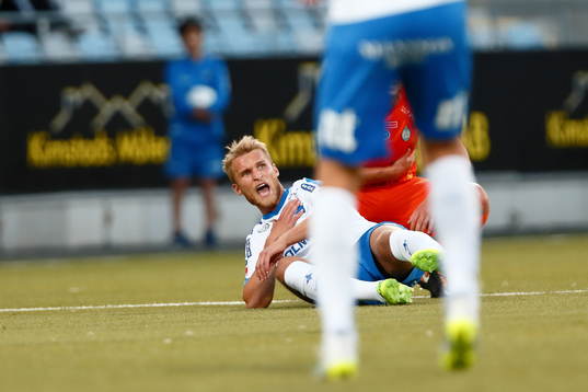 Norrköpings Sebastian Andersson reagerar