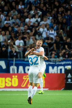 Malmö FFs Franz Brorsson och Mattias Svanberg jublar