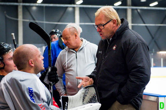 Målvakt Oscar Alsenfelt och VD och Sportchef Patrik