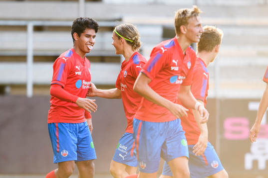 Helsingborgs Victor Göransson jublar