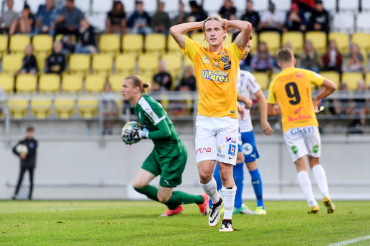 Falkenbergs Viktor Götesson deppar