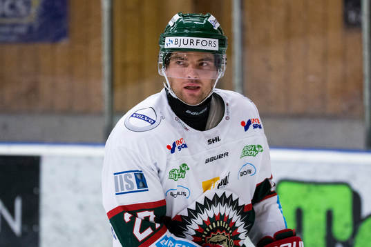 Frölundas Pontus Westerholm på värmningen innan en