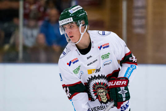 Frölundas Jakob Stenqvist på värmningen innan en