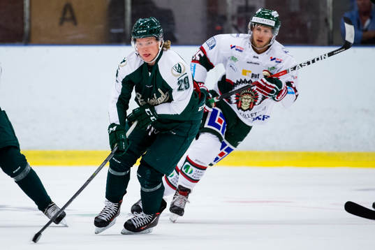 Färjestads Oskar Steen