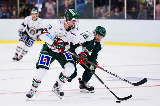 Frölundas Rasmus Dahlin före Färjestads Henrik Neubauer