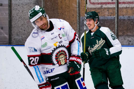 Färjestads Sebastian Erixon jublar