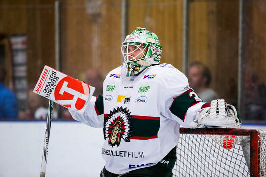 Frölundas målvakt Johan Gustafsson deppar