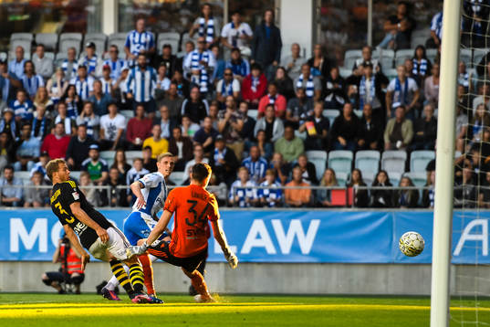 IFK Göteborgs Sören Rieks kvitterar till 1-1