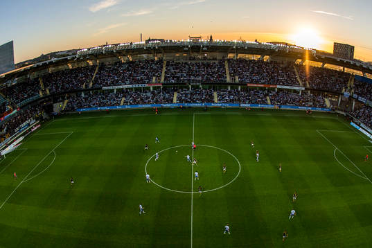 Solnedgång bakom Gamla Ullevi