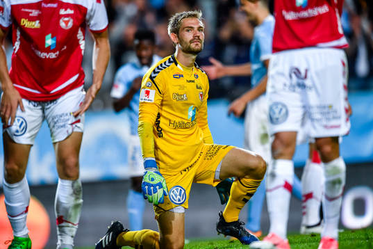 Kalmars målvakt Lucas Hägg-Johansson deppar
