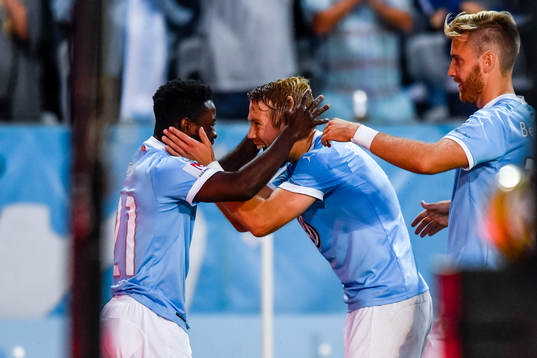 Malmö FFs Kingsley Sarfo jublar med Anton Tinnerholm