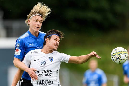 Halmstads Höskuldur Gunnlaugsson och Sirius Stefano Vecchia
