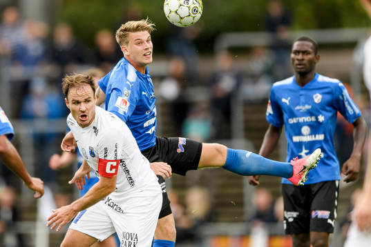 Sirius Niklas Busch Thor och Halmstads Marcus Mathisen