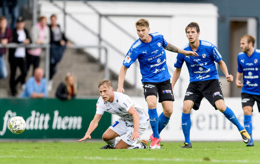 Sirius Christer Gustafsson och Halmstads Marcus Mathisen