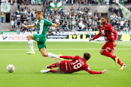 Hammarbys Rebin Asaad och Östersunds Dennis Widgren och