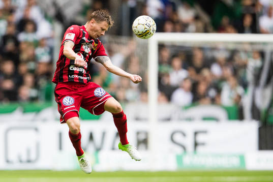 Östersunds Johan Bertilsson med en nick