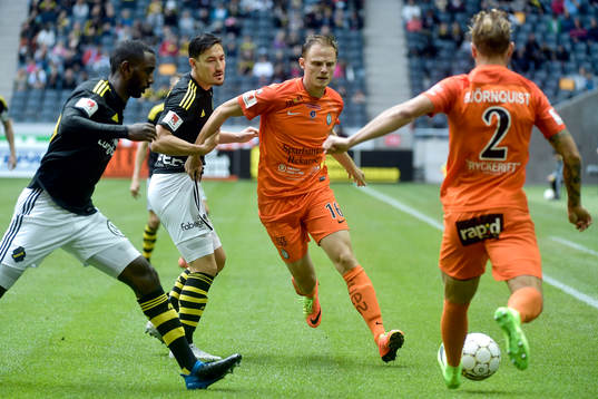 s Henok Goitom och Stefan Ishizaki och AFC Eskilstunas