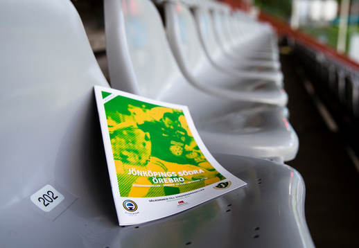 Matchprogram på läktaren