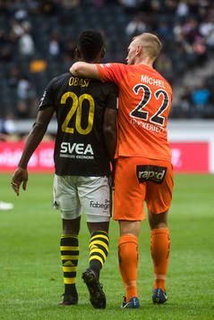s Chinedu Ogbuke Obasi och AFC Eskilstunas Alexander Michel