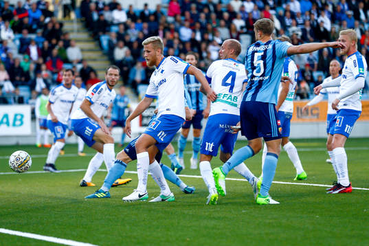 Djurgårdens Kerim Mrabti gör 0-1