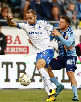 Norrköpings Jón Gudni Fjóluson och Djurgårdens Kerim