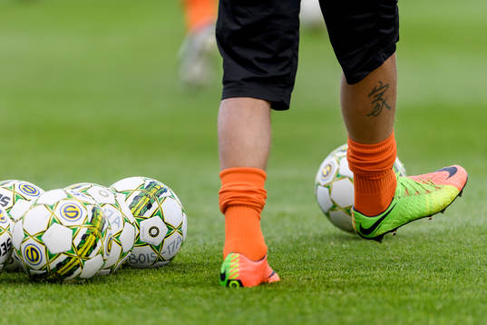 Fotbollar före fotbollsmatchen i Superettan mellan Varberg