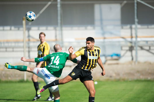 IFK Hässleholms Tommy Filipovic i matchen i division 2