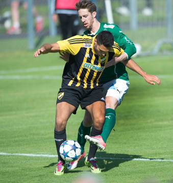 IFK Hässleholms  Tommy Filipovic i matchen i division 2