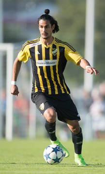 IFK Hässleholms Ameer Naseer i matchen i division 2 mellan
