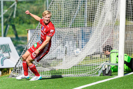 Piteås Johannes Lidström jublar
