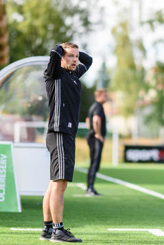 Piteås tränare Johan Norberg deppar