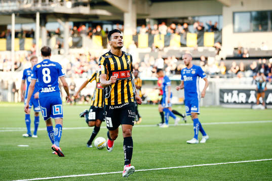 Häckens Ahmed Yasin jublar
