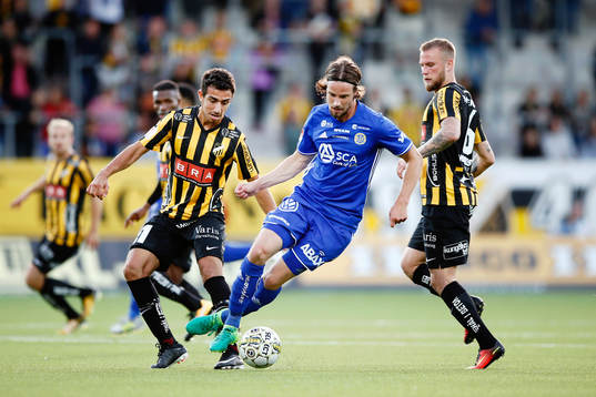 Sundsvalls Linus Hallenius mot Häckens Daleho Irandust