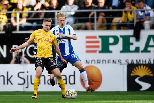 Elfsborgs Adam Lundqvist och IFK Göteborgs Billy Nordström
