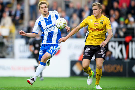 IFK Göteborgs Mikael Boman och Elfsborgs Issam Jebali