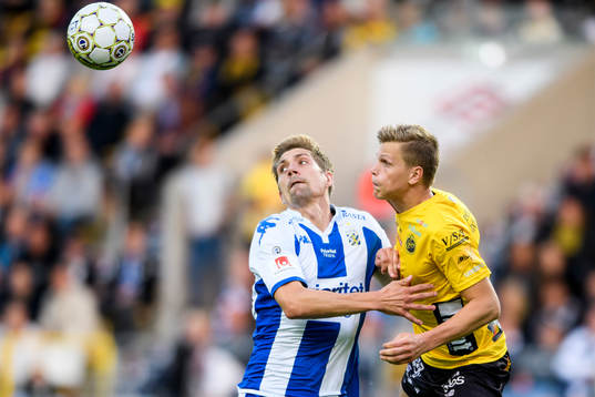 Elfsborgs Joakim Nilsson och IFK Göteborgs Mikael Boman