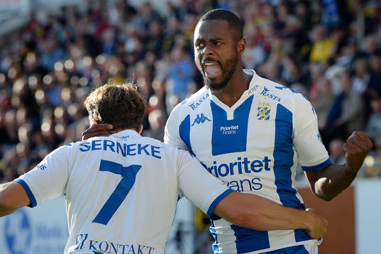 IFK Göteborgs Tobias Hysén gör 1-1 och jublar med