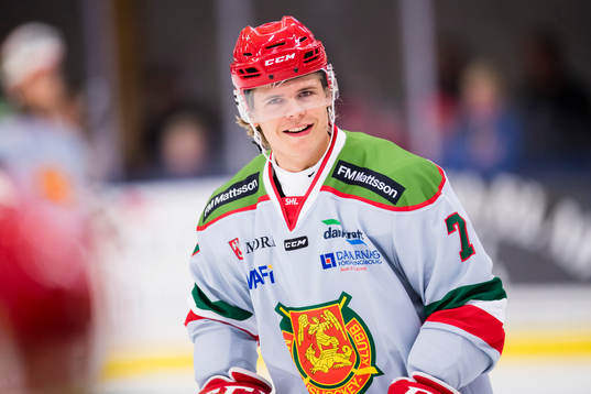 Moras Erlend Lesund jublar