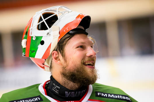 Moras målvakt Christian Engstrand ser glad ut