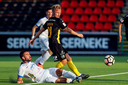 Akropolis Makis Gezos och Hammarbys Sander Svendsen