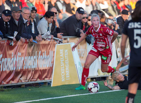 Piteås Julia Karlenäs