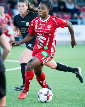 Piteås Faith Ikidi och Göteborgs Pauline Hammarlund