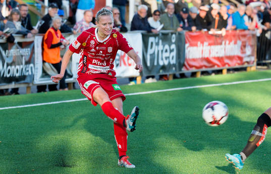 Piteås Julia Karlenäs