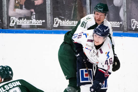 Färjestads Johan Ryno och Linköpings Mathis Olimb