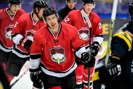 Malmö Redhawks Erik Andersson jublar