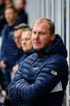 s tränare Johan Lindbom